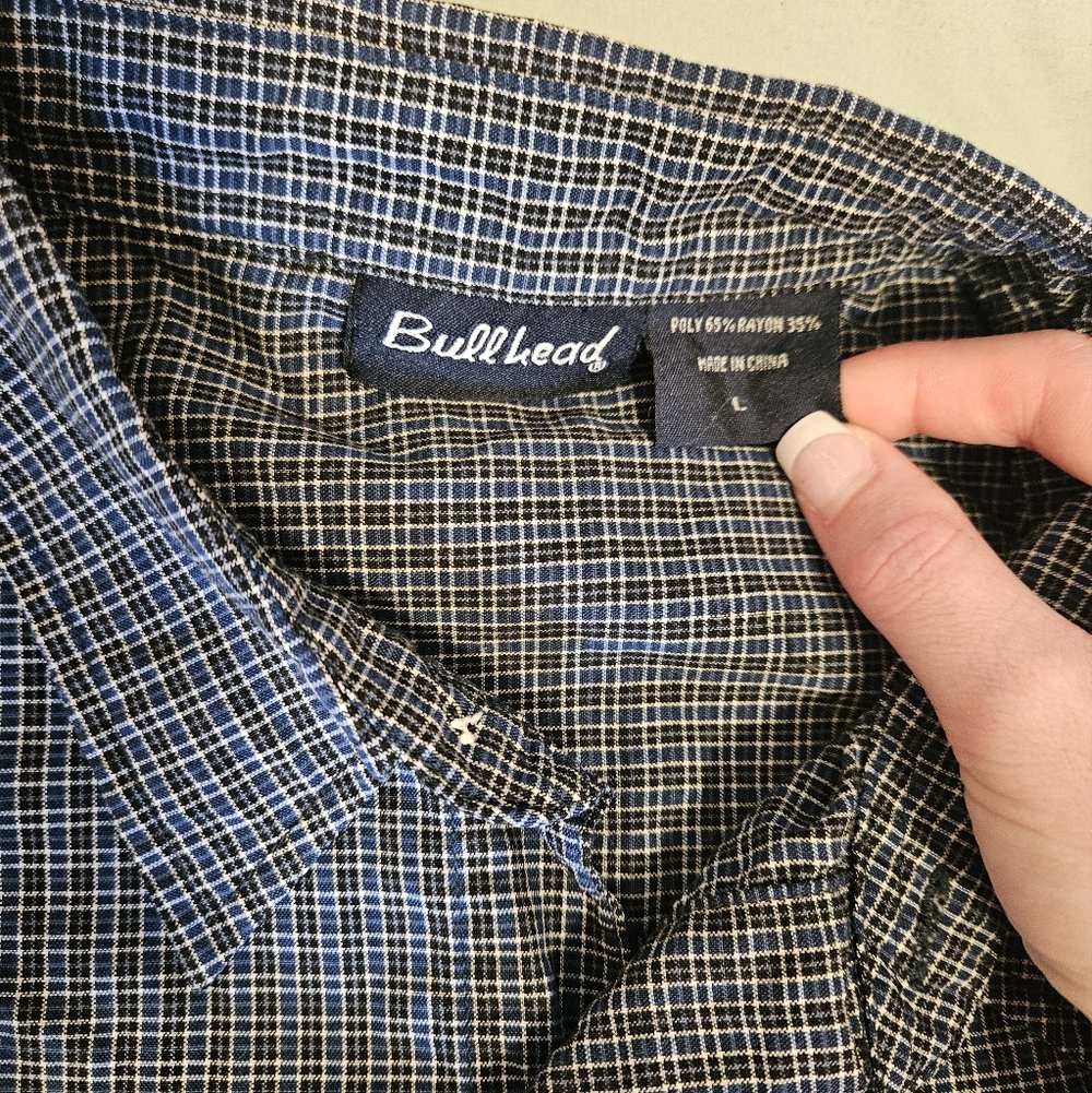 Bullhead button up - Picture 2 of 6